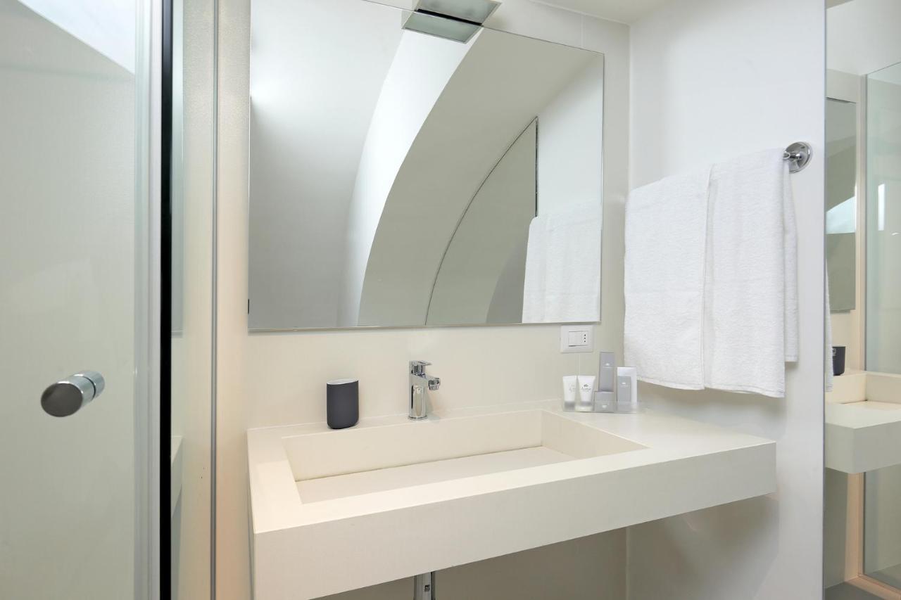 B&Bari, Via Cairoli, Le Case Di Aurelia Guesthouse ภายนอก รูปภาพ